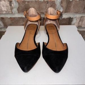Black and Tan Flats